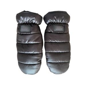 UGG women’s puff yeah mitten black S/M